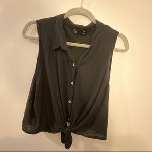 Black cropped button up tank with collar
